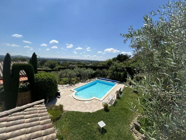 Maison 8 pièces 200 m²