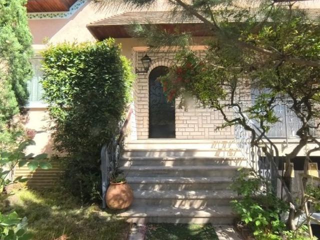 Maison 8 pièces 200 m²