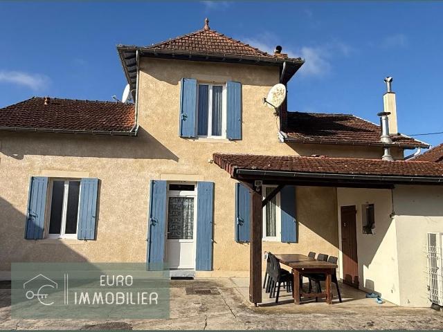 Maison 8 pièces 200 m²