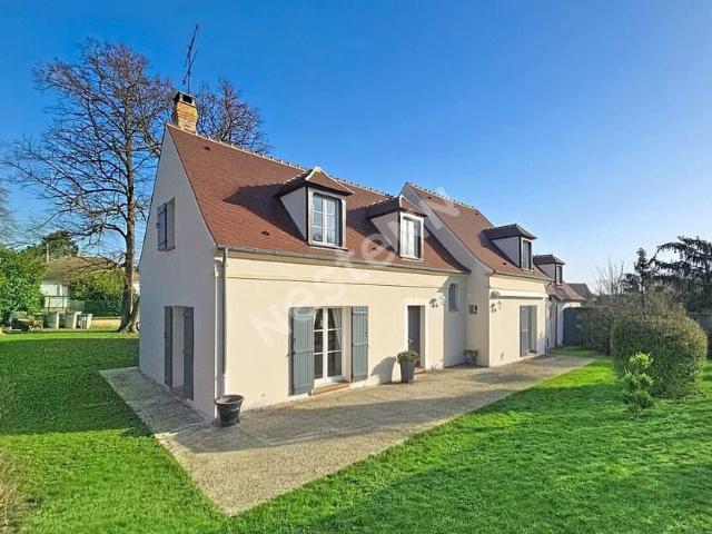 Maison 8 pièces 201 m²