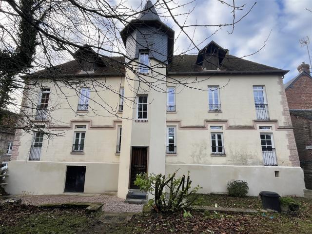 Maison 8 pièces 201 m²