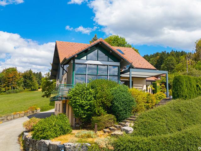 Maison 8 pièces 202 m²