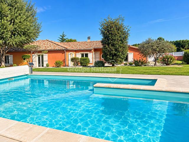 Maison 8 pièces 202 m²