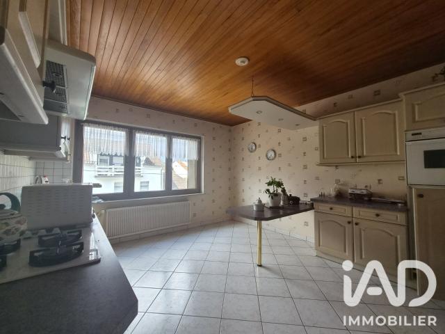 Maison 8 pièces 202 m²