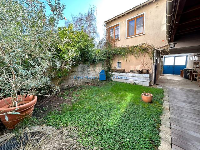 Maison 8 pièces 203 m²