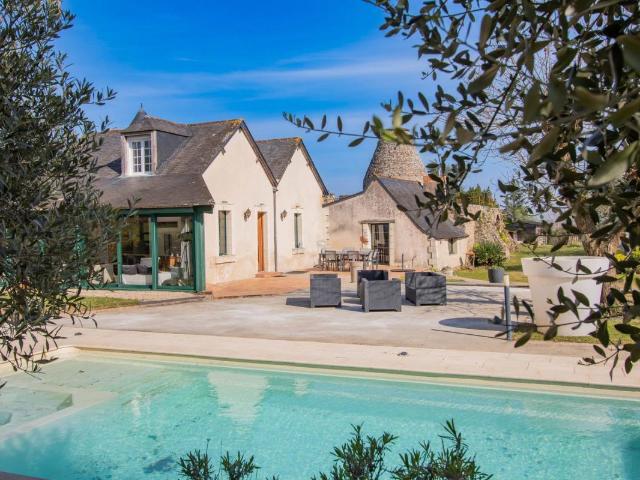 Maison 8 pièces 203 m²