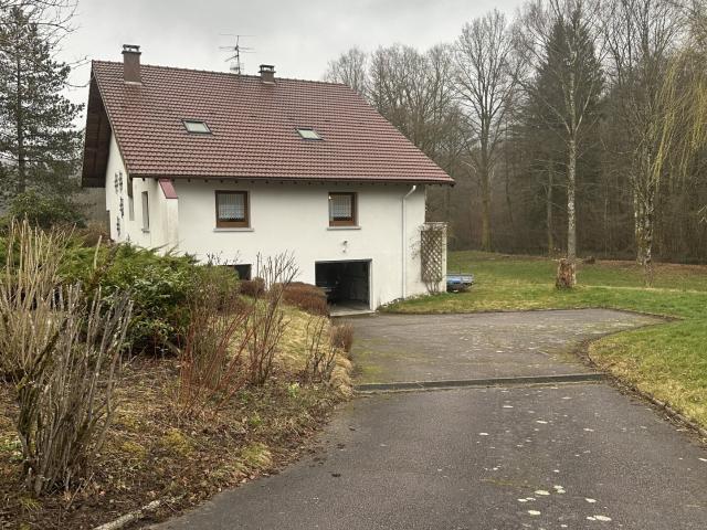 Maison 8 pièces 203 m²