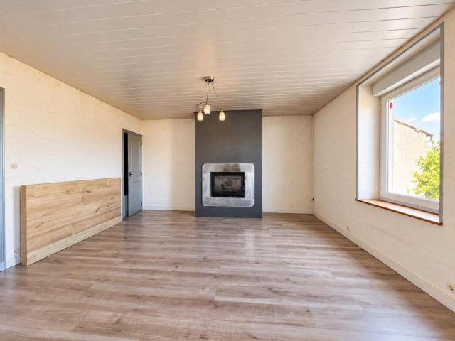Maison 8 pièces 203 m²