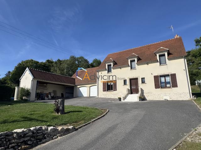 Maison 8 pièces 214 m²