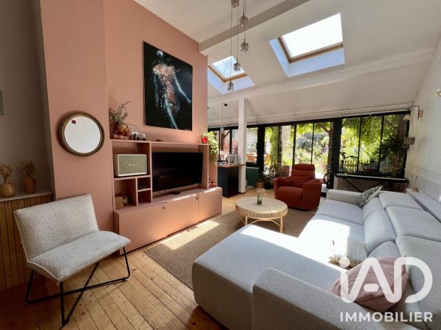 Maison 8 pièces 214 m²