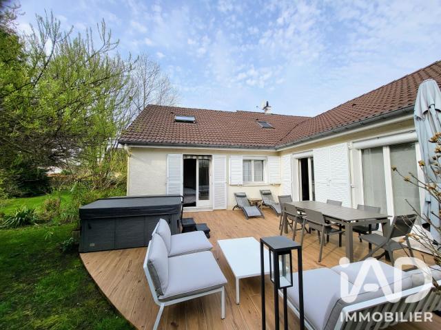 Maison 8 pièces 214 m²