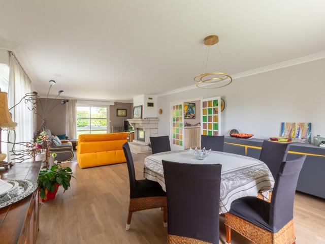 Maison 8 pièces 236 m²