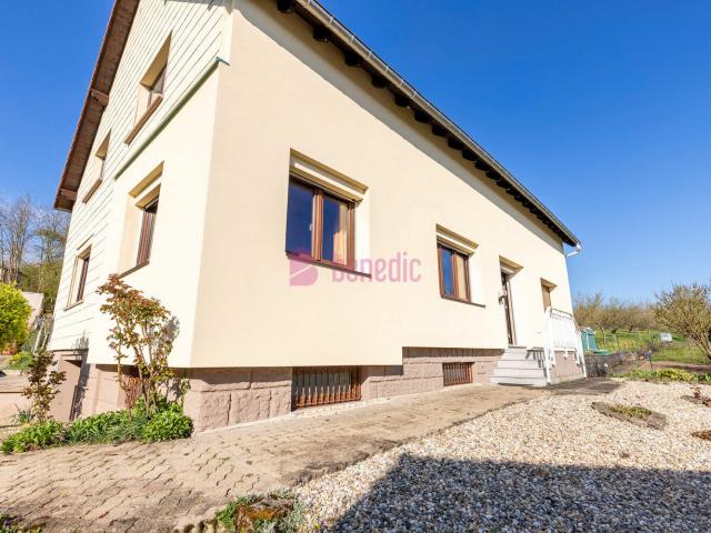 Maison 8 pièces 214 m²