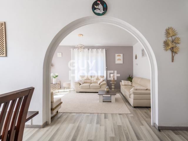 Maison 8 pièces 214 m²