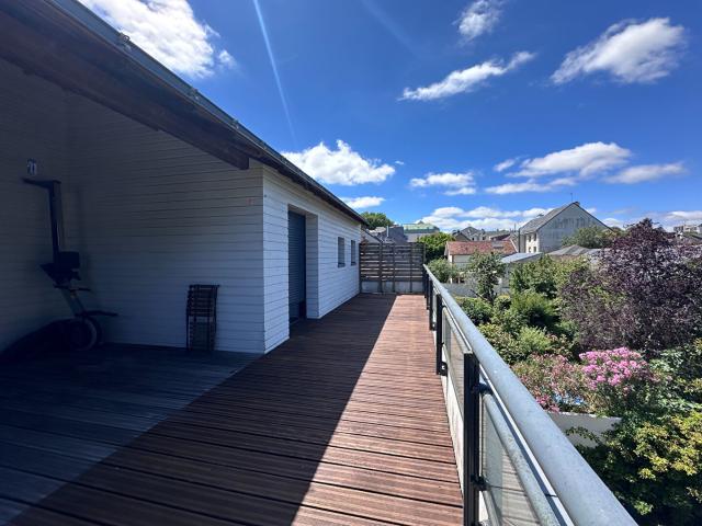 Maison 8 pièces 214 m²