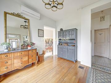 Maison 8 pièces 215 m²