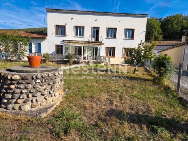 Maison 8 pièces 215 m²