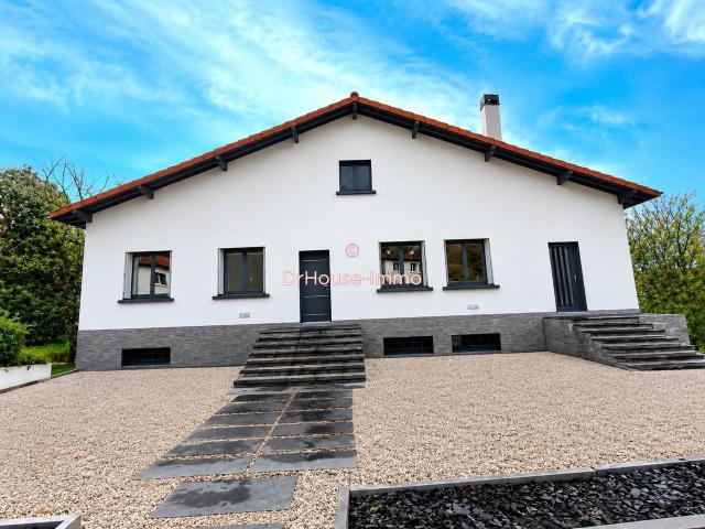 Maison 8 pièces 215 m²