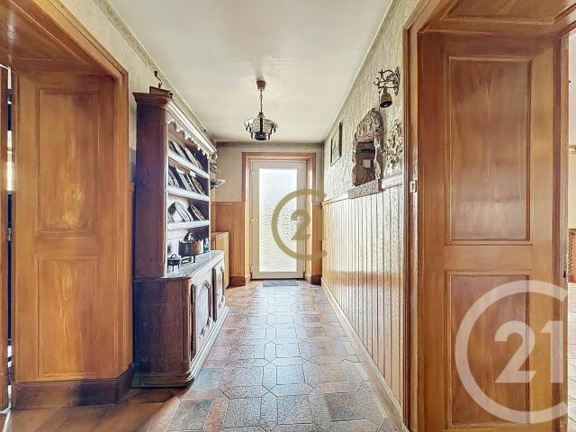 Maison 8 pièces 215 m²