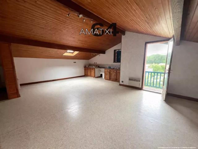 Maison 8 pièces 215 m²