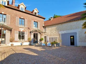 Maison 8 pièces 215 m²