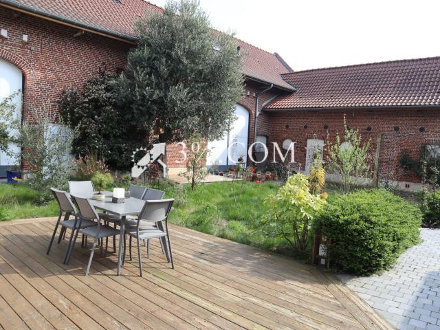 Maison 8 pièces 215 m²