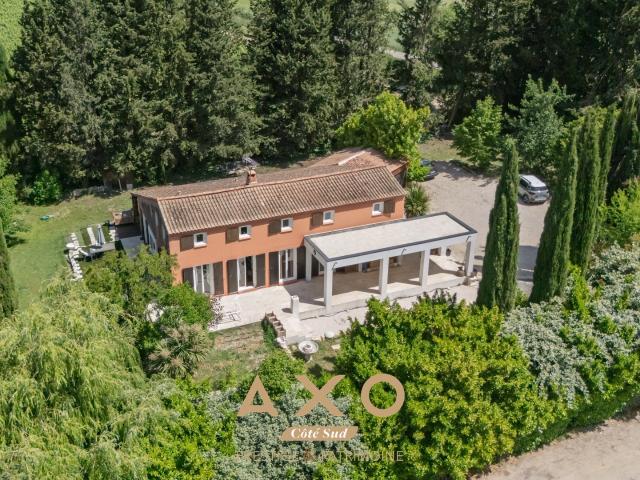 Maison 8 pièces 215 m²