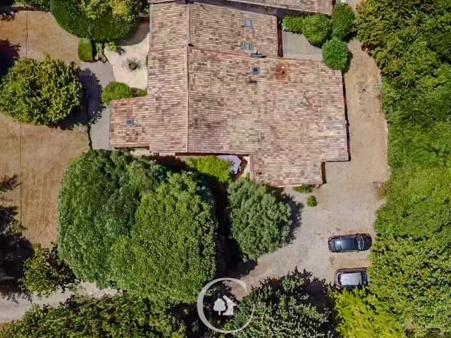 Maison 8 pièces 215 m²