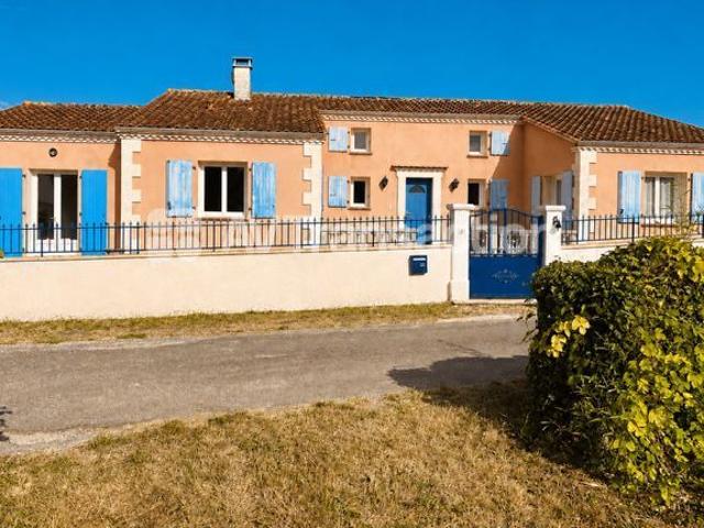 Maison 8 pièces 215 m²