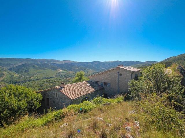 Maison 8 pièces 215 m²