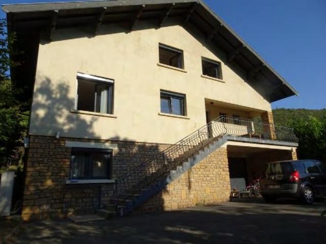 Maison 8 pièces 215 m²