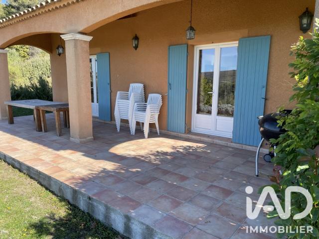 Maison 8 pièces, 215 m² à louer à Saint Michel l'Observatoire 04870