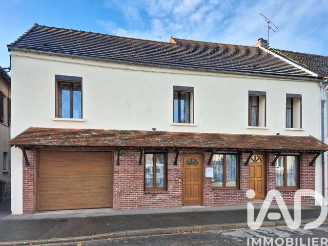 Maison 8 pièces 216 m²