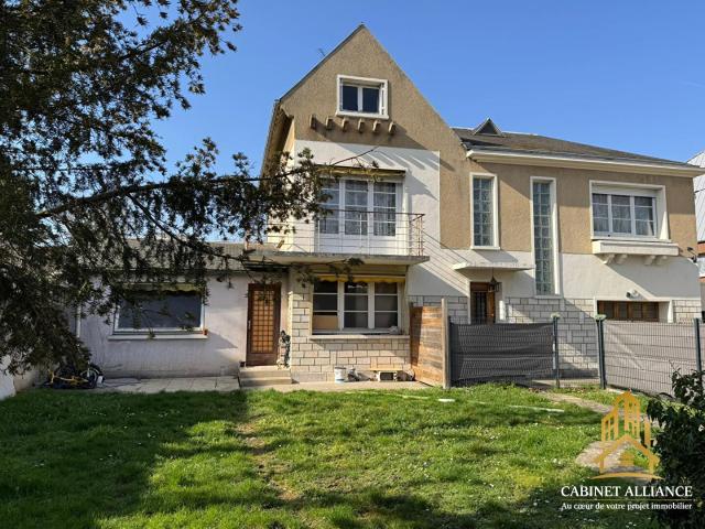 Maison 8 pièces 216 m²