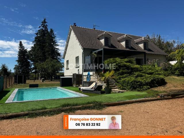 Maison 8 pièces 216 m²