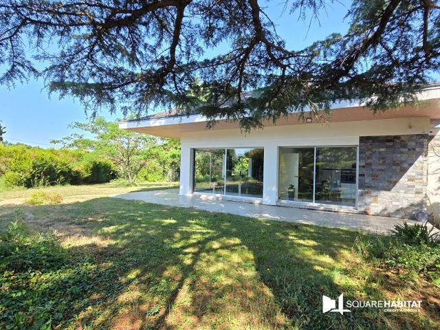 Maison 8 pièces 216 m²