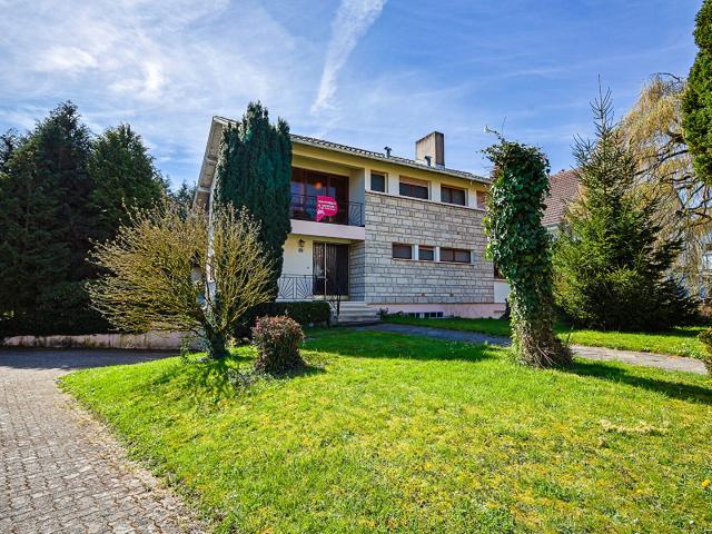 Maison 8 pièces 216 m²