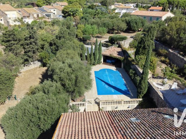 Maison 8 pièces 216 m²
