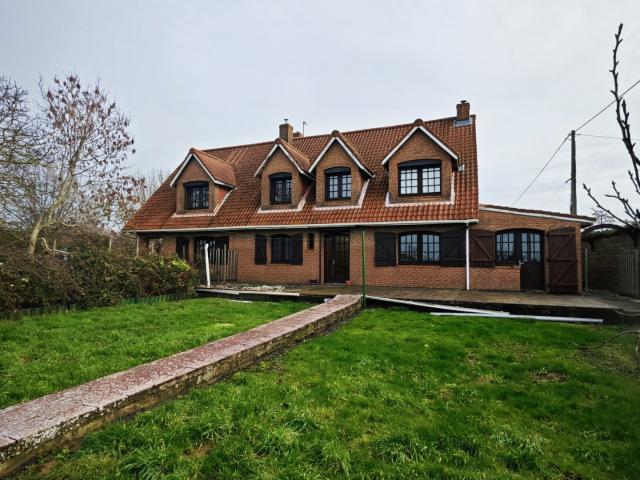 Maison 8 pièces 215 m²