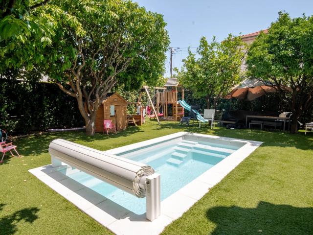 Maison 8 pièces 217 m²