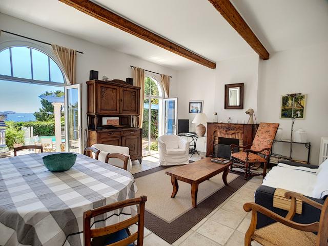 Maison 8 pièces 217 m²