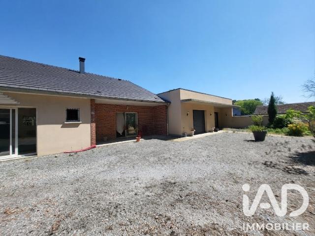 Maison 8 pièces 218 m²
