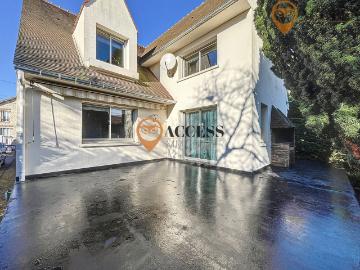 Maison 8 pièces 218 m²