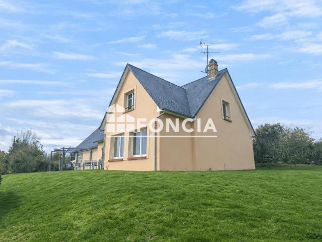 Maison 8 pièces 218 m²