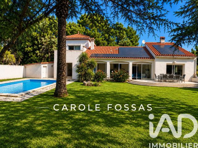 Maison 8 pièces 218 m²