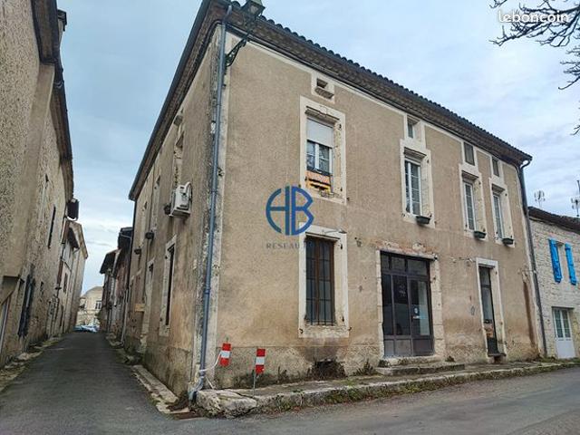 Maison 8 pièces 218 m²