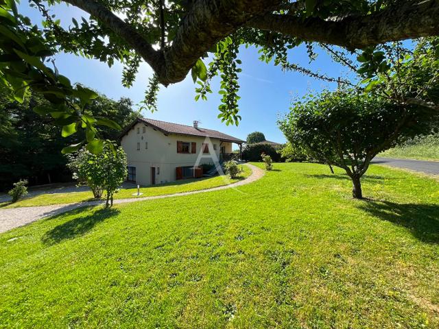 Maison 8 pièces 218 m²