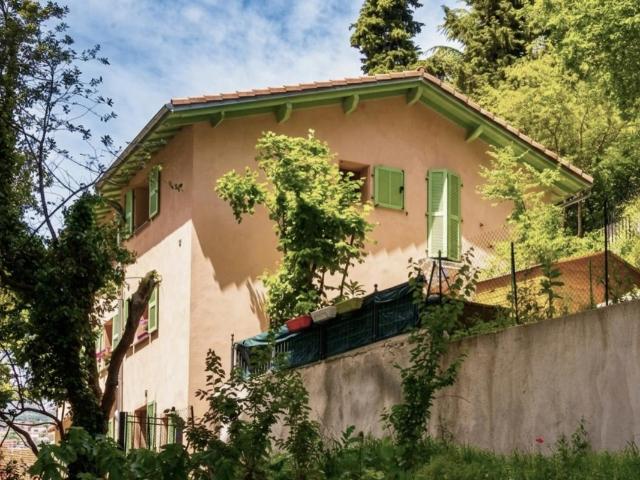 Maison 8 pièces 218 m²