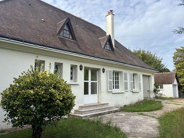 Maison 8 pièces 218 m²