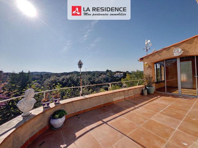Maison 8 pièces 218 m²